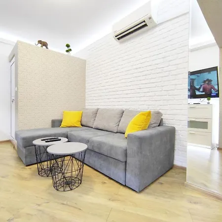 Ally's Place Διαμέρισμα *
