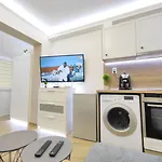 Ally's Place Apartament Varna